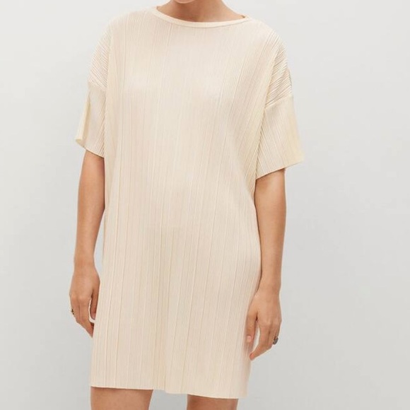 Mango Dresses & Skirts - MANGO Plissé Dress, Size S, Color Cream